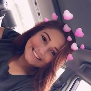 Meet your Posher, Makenzi